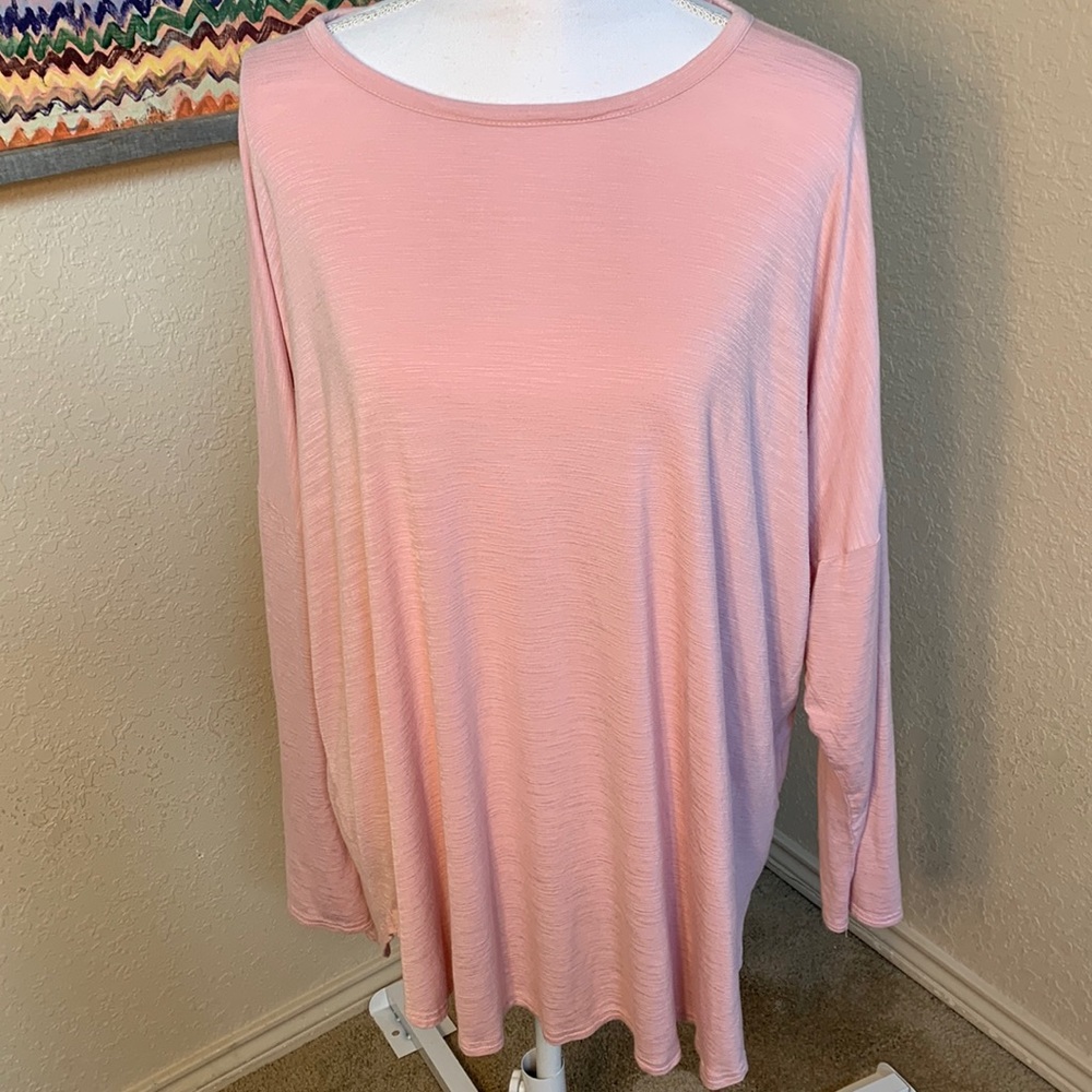 Old Navy Women’s Plus Size Tee Shirt